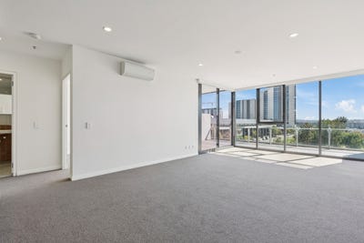/international/au/116-39-benjamin-way-belconnen-act-151167156/
