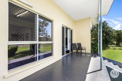 /international/au/28-riley-street-south-innisfail-qld-152652172/