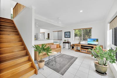 /international/au/1-58-waverley-street-bucasia-qld-151051740/