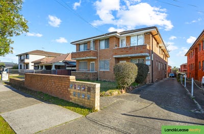 /international/au/8-41-matthews-street-punchbowl-nsw-148628352/