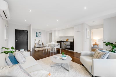 /international/au/63-73-river-street-richmond-vic-148492028/