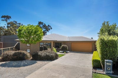 /international/au/10-bristol-court-maryborough-vic-152587312/
