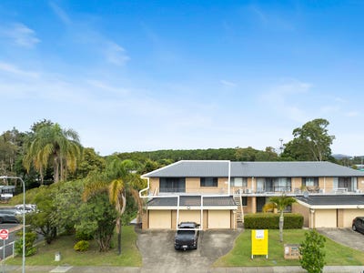 /international/au/4-40-oceanic-drive-mermaid-waters-qld-151448068/