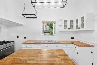 /international/au/728-kingston-road-loganlea-qld-151013636/
