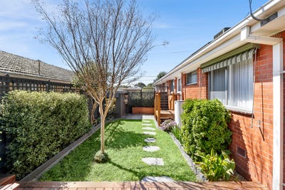 /international/au/2-14-wantirna-road-ringwood-vic-152482984/