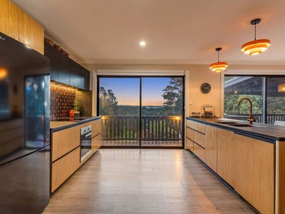 /international/au/15-walker-street-clunes-nsw-151298524/