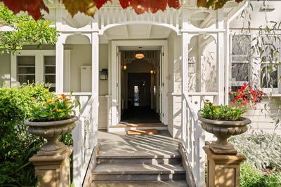 /international/au/37-chapel-street-cowes-vic-151066244/