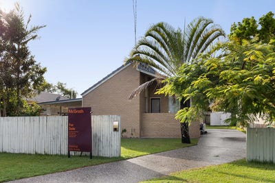/international/au/6-wallace-street-redcliffe-qld-151065508/