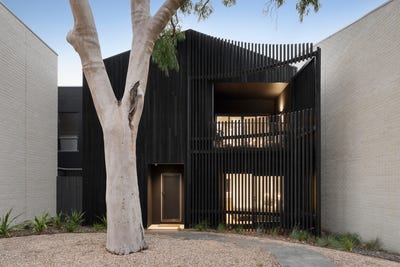 /international/au/9-56-kingloch-parade-wantirna-vic-151148500/