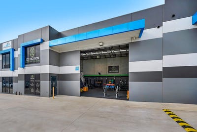/international/au/unit-3-11-denali-drive-clyde-north-vic-505145424/