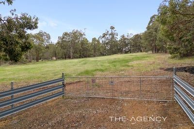 /international/au/567-dinsdale-road-wooroloo-wa-204568412/