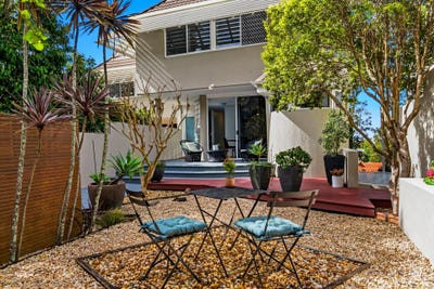 /international/au/2-62-ryans-road-st-lucia-qld-151862388/
