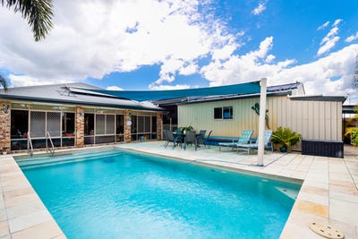 /international/au/17-noeme-street-burrum-heads-qld-148180612/