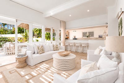 /international/au/21-serpentine-parade-vaucluse-nsw-152623404/