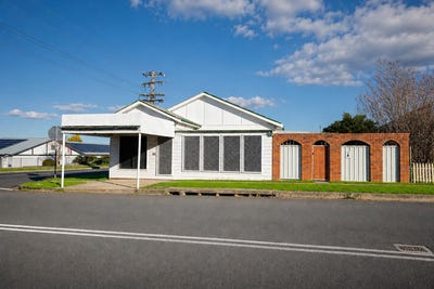 /international/au/8-dean-street-tamworth-nsw-151681448/
