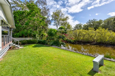 /international/au/13-2207-giinagay-way-nambucca-heads-nsw-150733724/