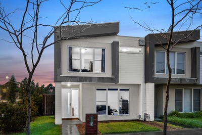 /international/au/14-pebblebeach-path-cranbourne-vic-151408152/