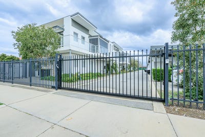 /international/au/18-13-spring-avenue-midland-wa-151487364/