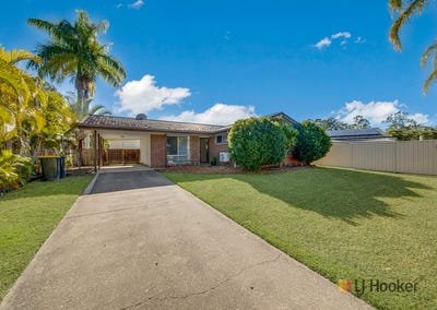 /international/au/6-andrew-court-boyne-island-qld-148629408/?lang=en