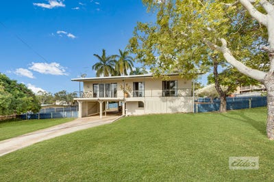 /international/au/15-mcdonald-street-clinton-qld-151310152/