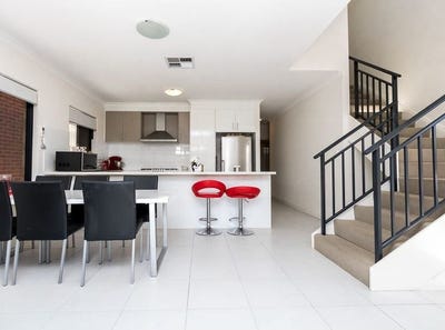 /international/au/12b-wychcross-street-westminster-wa-151518740/