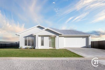/international/au/44-the-range-boulevard-moama-nsw-151360508/