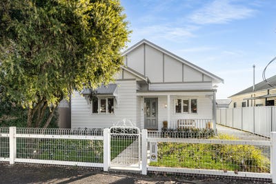 /international/au/173-mclachlan-street-orange-nsw-151251828/