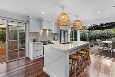 /international/au/2-42-evandale-crescent-miami-qld-148513440/?lang=en