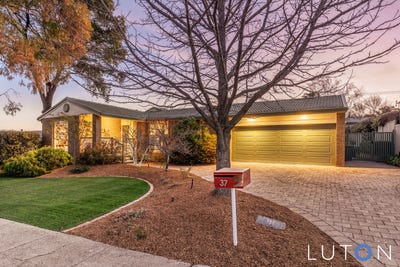 /international/au/37-partridge-street-fadden-act-148592732/