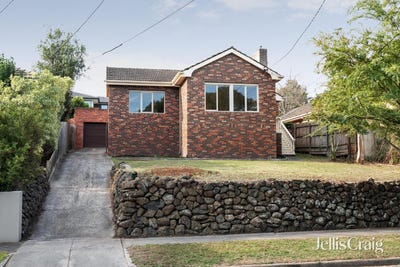 /international/au/19-leonard-street-burwood-vic-150693080/