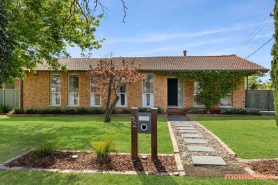 /international/au/32-shenton-crescent-stirling-act-152635492/