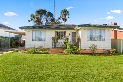 /international/au/120-wentworth-street-oak-flats-nsw-150770696/