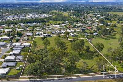 /international/au/59-groundwater-road-southside-qld-151056440/
