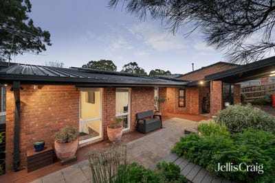 /international/au/42-deep-creek-drive-doncaster-east-vic-151216788/