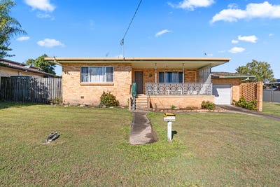 /international/au/25-tingira-terrace-scarness-qld-148547056/