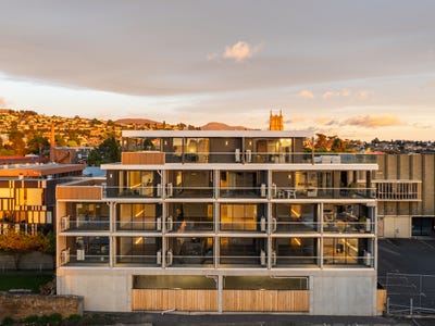 /international/au/residence-18-34-patrick-street-hobart-tas-148611116/