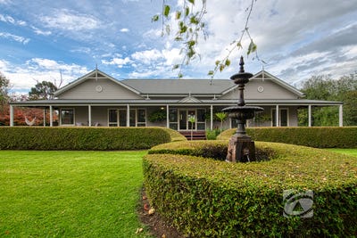 /international/au/33-thomas-street-beaconsfield-vic-151306904/