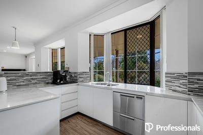 /international/au/34-henrietta-avenue-mount-nasura-wa-152593724/