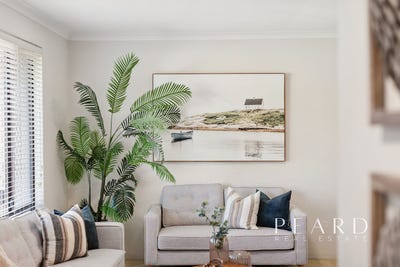 /international/au/7-newhaven-heights-ballajura-wa-148491024/