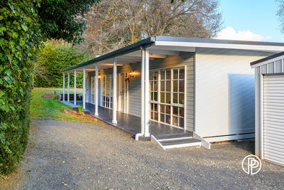 /international/au/25-tulloch-street-millgrove-vic-148291648/