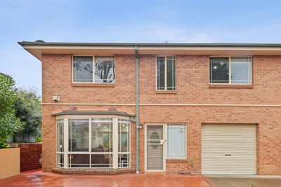/international/au/unit-2-6-8-carrington-street-wahroonga-nsw-151525840/