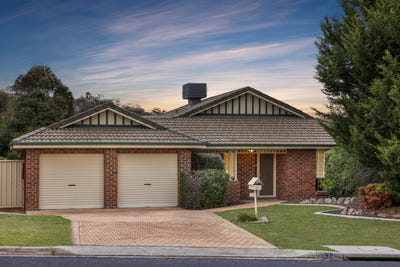 /international/au/132-bicentennial-drive-jerrabomberra-nsw-151647444/