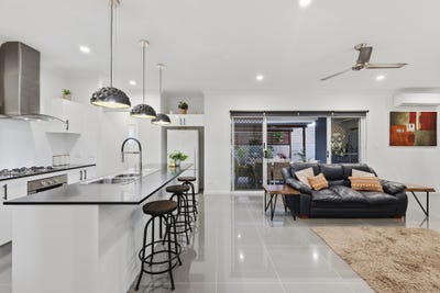 /international/au/26-balla-balla-crescent-ormeau-hills-qld-152484048/