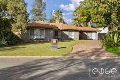 /international/au/11-mildera-crescent-craigmore-sa-151616124/