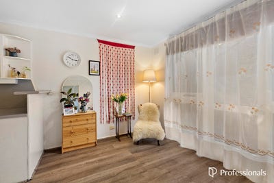 /international/au/8-7-kireep-road-balwyn-vic-148502456/