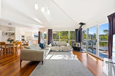 /international/au/13a-park-street-coledale-nsw-148594488/