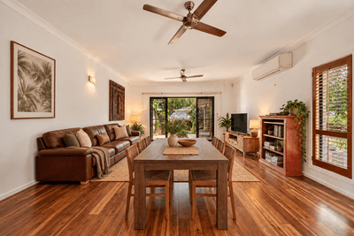 /international/au/2-12-billington-street-labrador-qld-152445872/