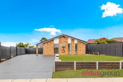 /international/au/31-toucan-crescent-plumpton-nsw-148360852/