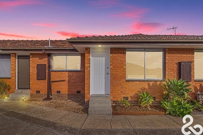 /international/au/2-22-currajong-street-thomastown-vic-151342980/
