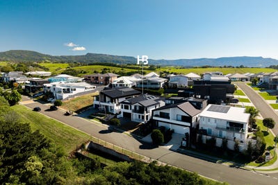/international/au/73-merrick-circuit-kiama-nsw-150972520/